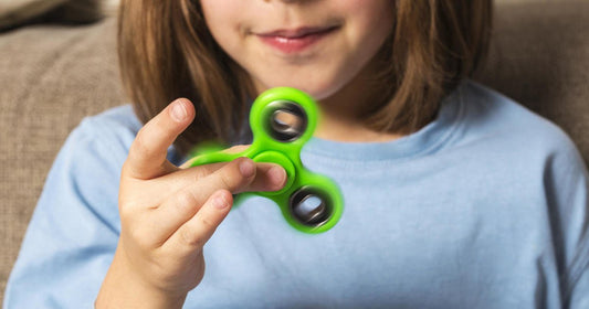 Do Fidget Spinners Help Kids Pay Attention in Class? - Sensory Zone